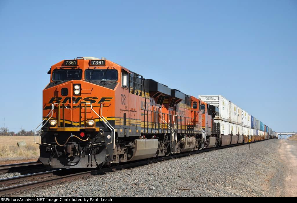 Intermodal rolls west